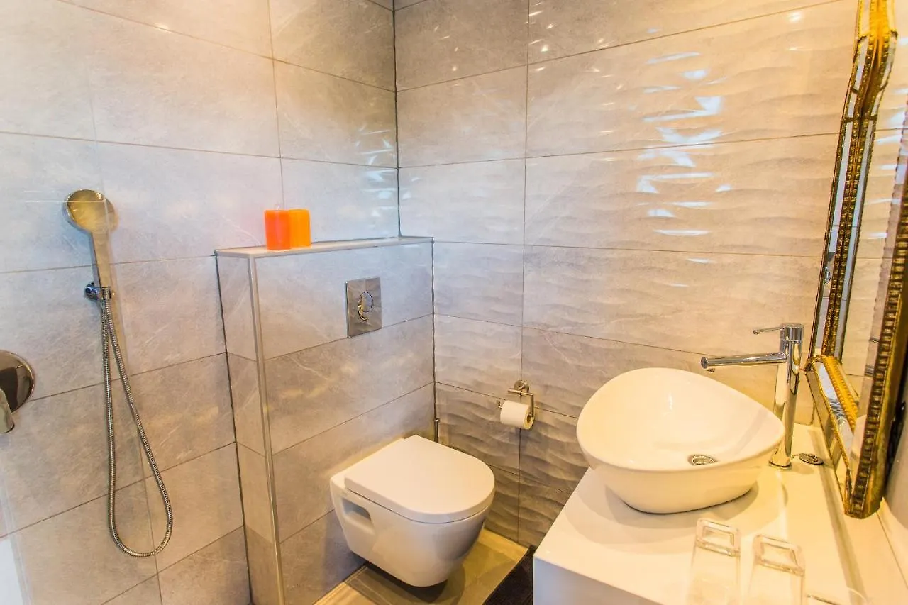 Suite Bora Bora Marbella Apartment