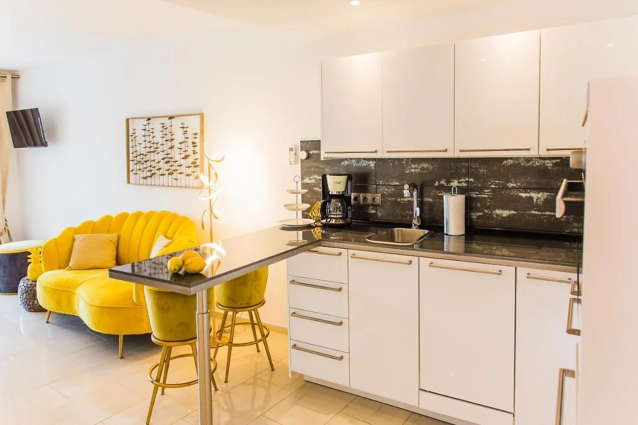 Apartment Suite Bora Bora Marbella Spain